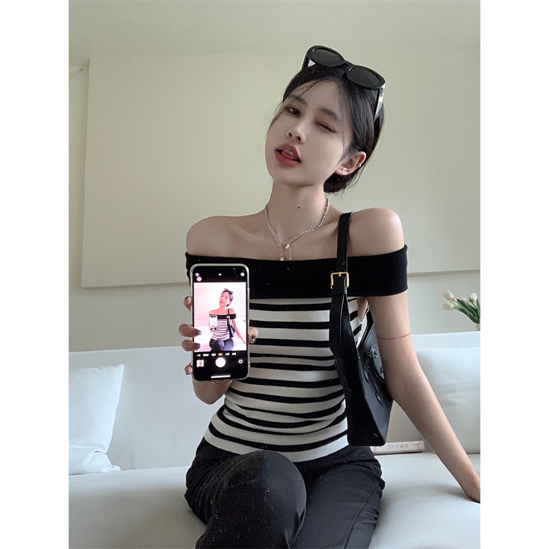 Áo Thun Tay Ngắn Hở Rốn Họa Tiết Kẻ Sọc Thời Trang Phong Cách Hàn Quốc Cho Nữ