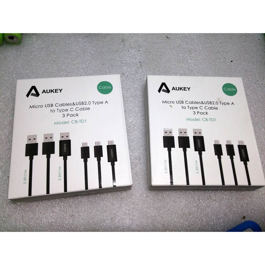 Bộ cáp Aukey CB-TD1 gồm 3 cáp (2 microusb + 1 TypeC) dài 1m