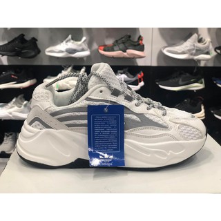 Giày Yeeze 700 màu trắng cho nữ
