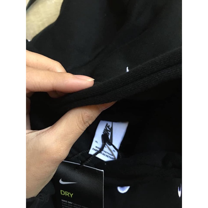 Hodie nike thêu logo đen