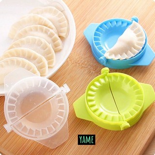 Khuôn làm bánh xếp bằng nhựa tiện lợi