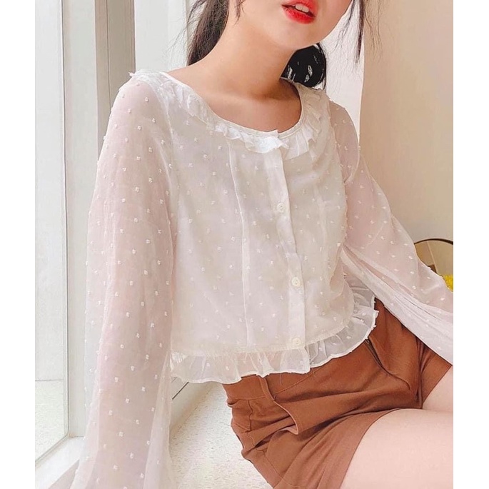 Áo voan chấm bi nổi cổ tròn viền ren khuy dọc
