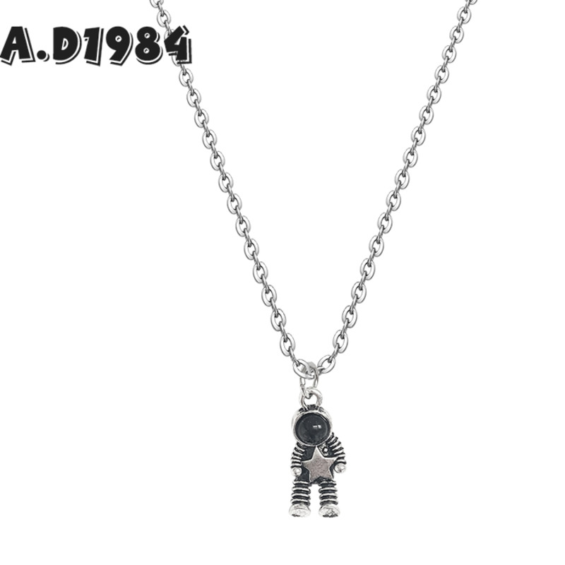 Dây chuyền thép titan mặt hình phi hành gia ngộ nghĩnh thời trang