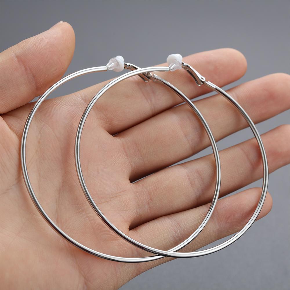 MAXG 1 Đôi Bông Tai Tròn Màu Vàng / Bạc / Đen Thời Trang Cho Nữ