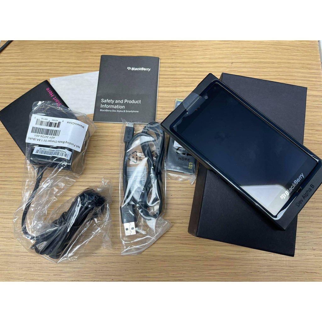 Điện thoại Blackberry Dev Alpha B chính hãng | BigBuy360 - bigbuy360.vn