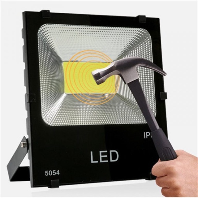 ĐÈN PHA LED 100W CAO CẤP NGOÀI TRỜI
