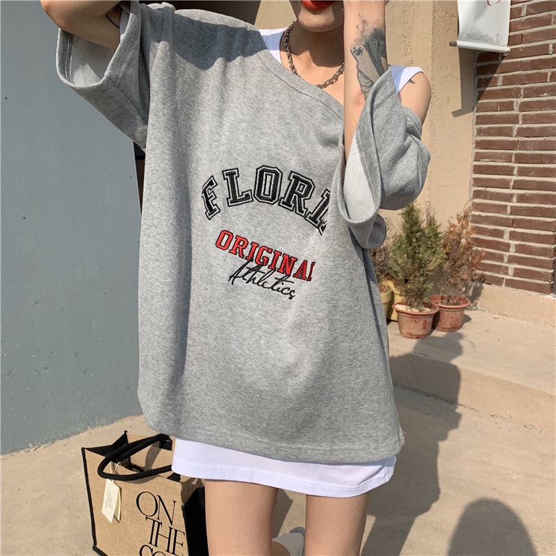 Áo Thun Dáng Rộng Hở Vai Phong Cách Hàn Quốc Thời Trang Mới 2022 Dành Cho Nữ