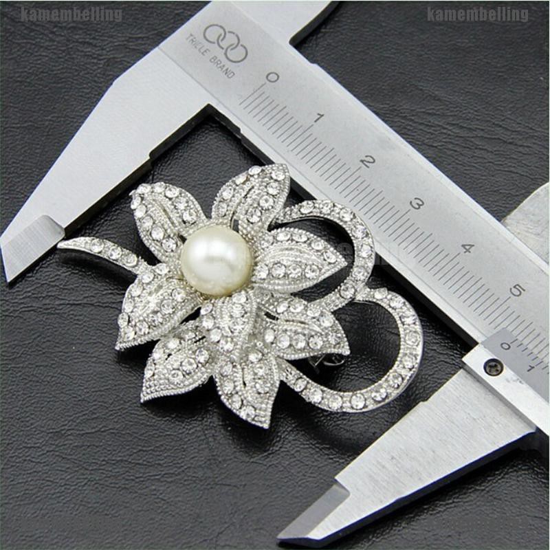 [KAM] Trâm Cài Áo Hình Hoa Đính Đá Và Ngọc Trai Nhân Tạo Kiểu Dáng Mới