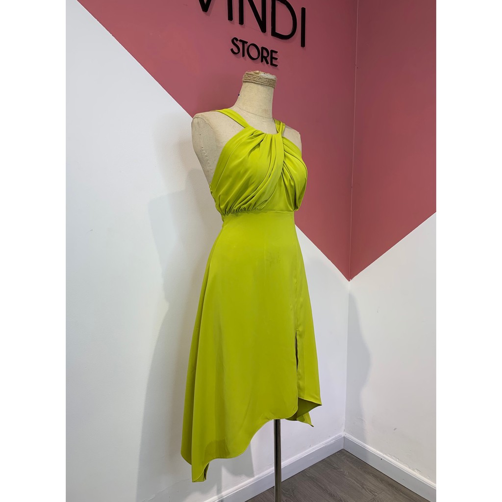 Đầm chéo cổ xẻ tà