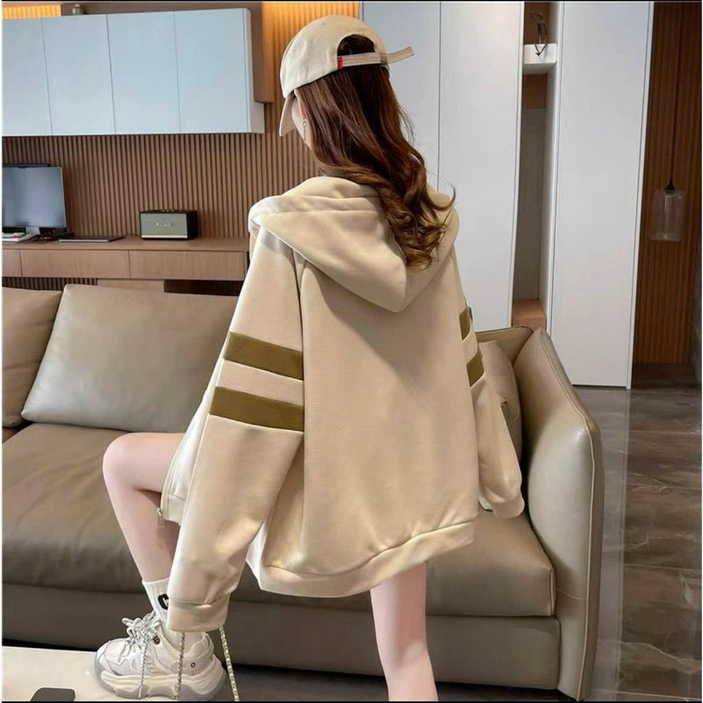 Áo khoác hoodie khóa kéo nữ logo thêu tim xịn sò tay phối sọc nổi bật MCUThoodie337 337