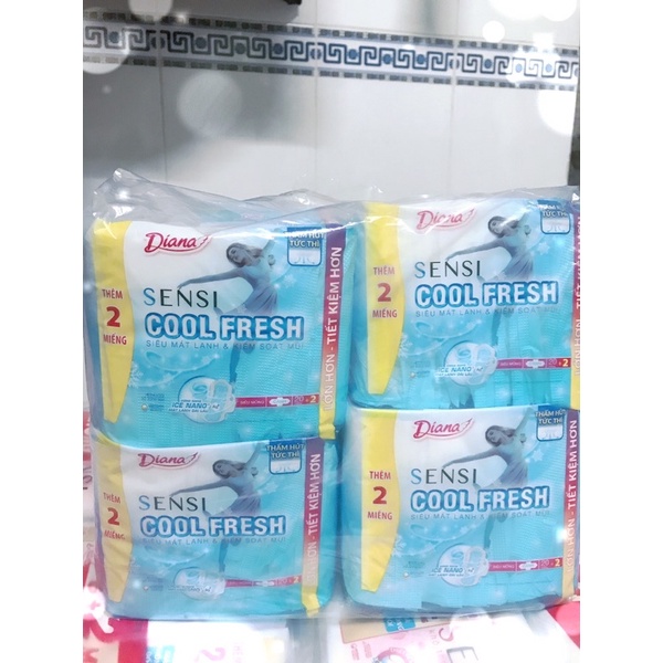 Combo 4 BVS Băng Vệ Sinh Diana Sensi Cool Fresh mát lạnh có cánh: Gói 20 miếng+ 2 miếng km