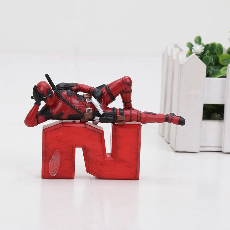 Đồ chơi mô hình nhân vật Deadpool ngồi đủ kiểu dáng độc đáo 7cm