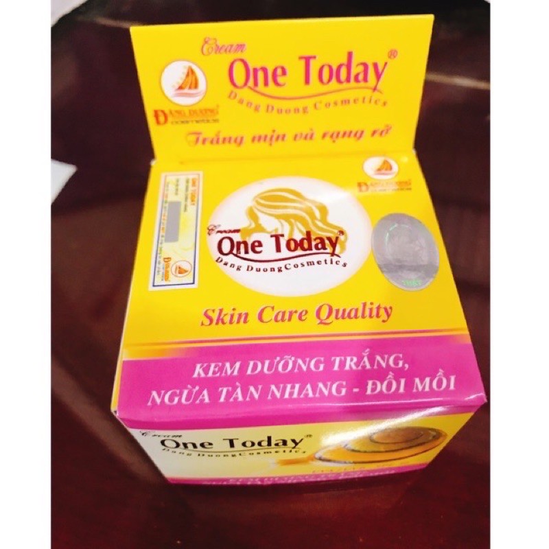 Giá sỉ KEM DƯỠNG TRẮNG NGỪA TÀN NHANG ĐỒI MỒI ONE TODAY 8g