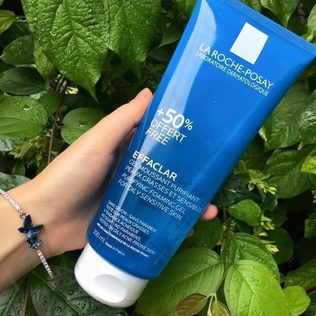 Sữa rửa mặt La Roche-Posay Effaclar Purifying Foaming Gel For Oily Sensitive Skin 300ml