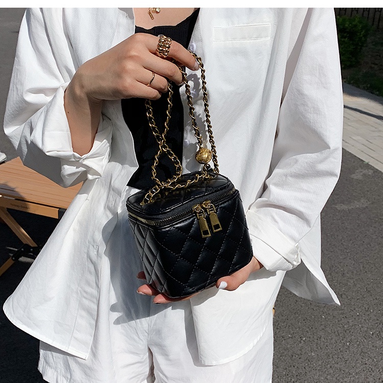 Túi Xách Nữ Đeo Chéo Cốp Hoa ChiChi Store