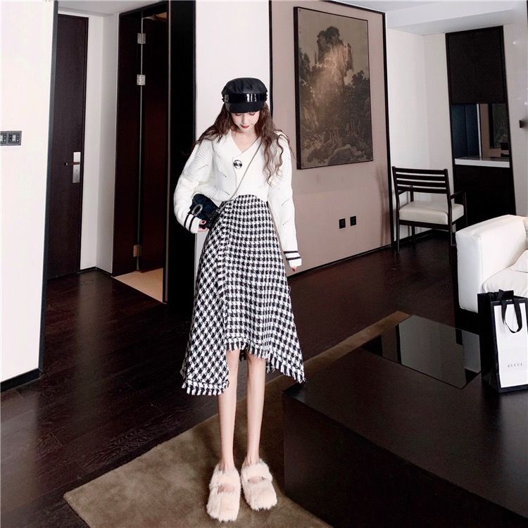 Set áo len dài tay và chân váy len xẻ tà thời trang dành cho nữ