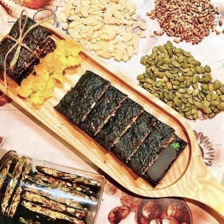 BÁNH SNACK RONG BIỂN KẸP HẠT NGŨ CỐC