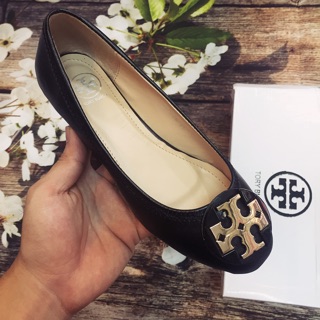 Giày bệt tory