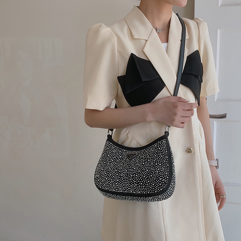 Túi Xách Đeo Dưới Cánh Tay Đính Đá Cỡ Nhỏ Kiểu Hàn Quốc Dễ Phối Đồ Thời Trang Cho Nữ
