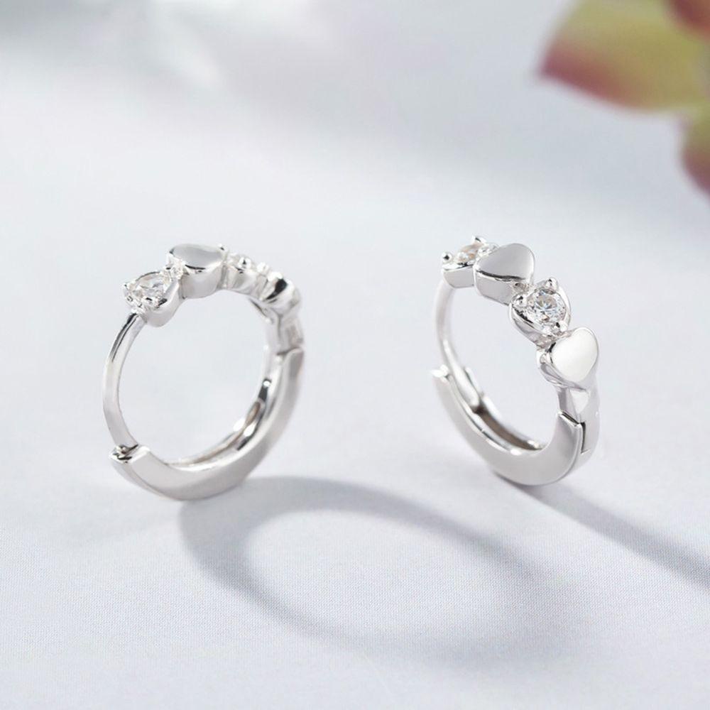 1 Đôi Bông Tai Kim Loại Mạ Bạc 925 Hình Trái Tim Màu Trơn