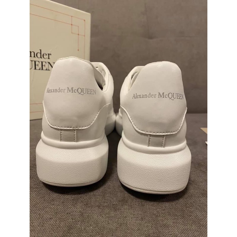 Giầy mcquen trắng tinh 1:1 ( full box + free ship )