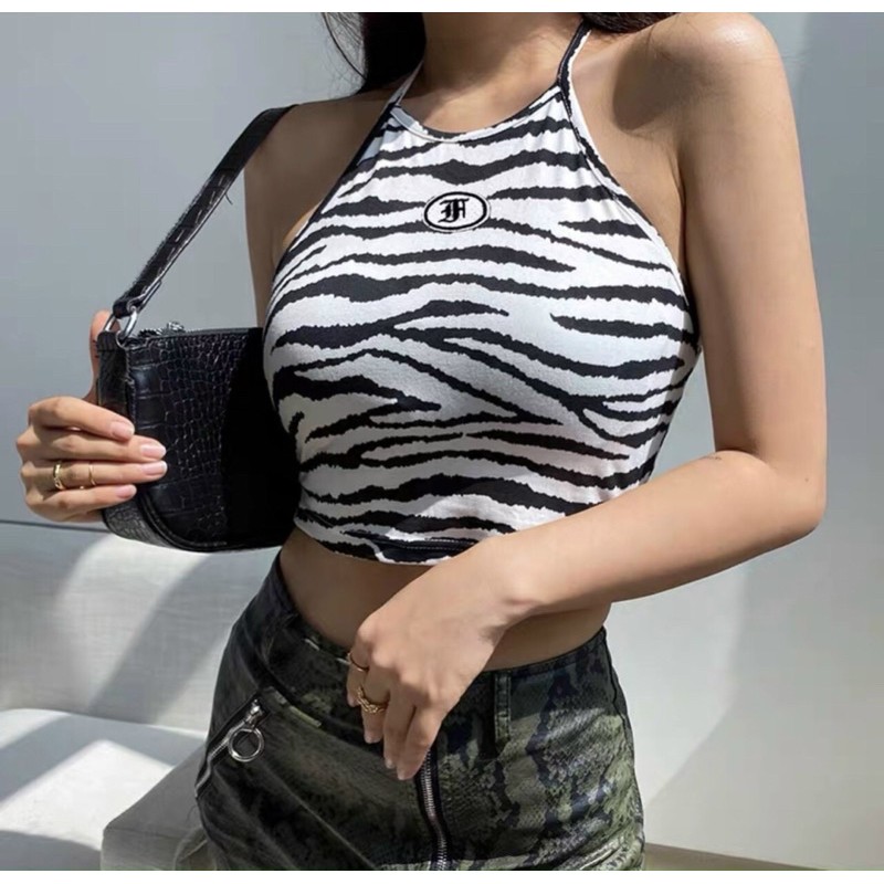 ÁO YẾM CỘT DÂY HOẠ TIẾT NGỰA VẰN IN CHỮ CROPTOP CÓ MÚT