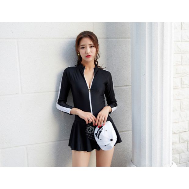 Váy bơi tay dài chống nắng phong cách mới | BigBuy360 - bigbuy360.vn