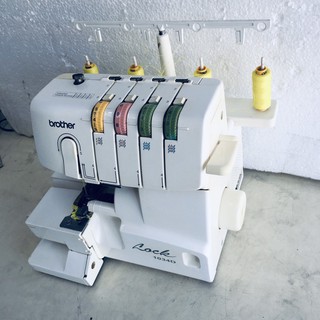 MÁY VẮT SỔ 4 CHỈ BROTHER