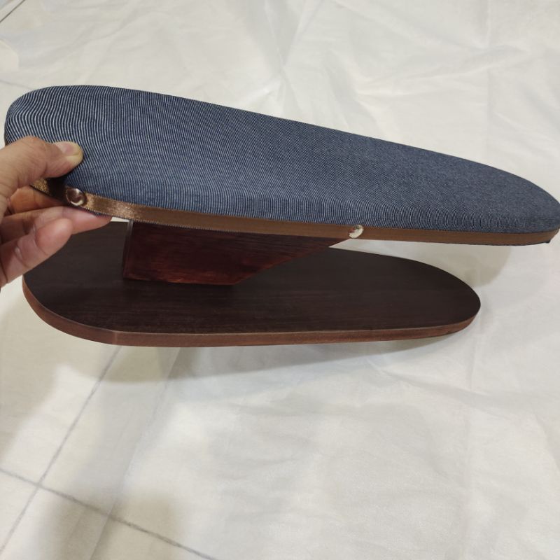 Cầu ủi quần áo