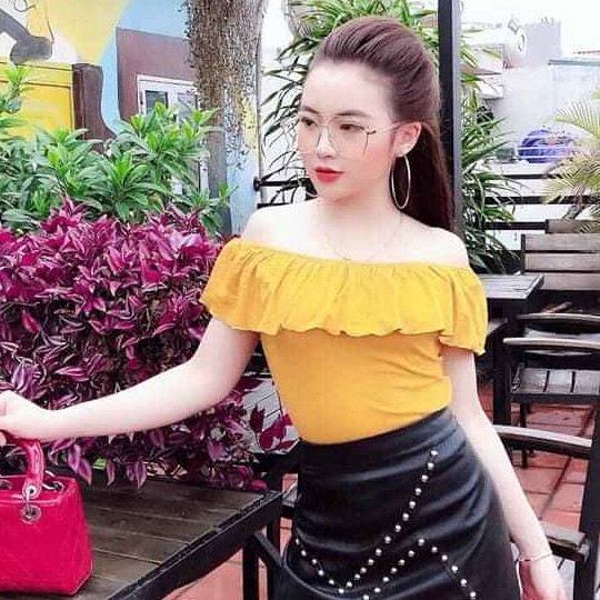 áo thun nữ trễ vai xinh xắn