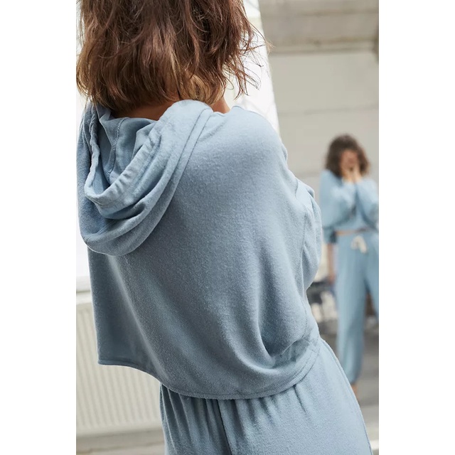 Hàng xuất xịn - Áo hoodie nữ Urb4n xuất khẩu