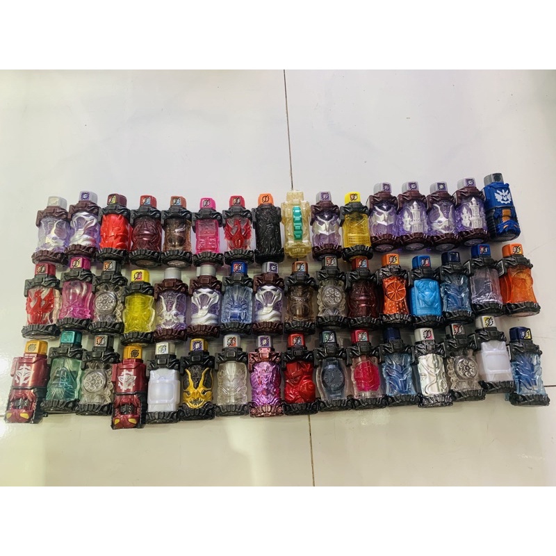 Đồ chơi siêu nhân Bottle Build Candy/GSP