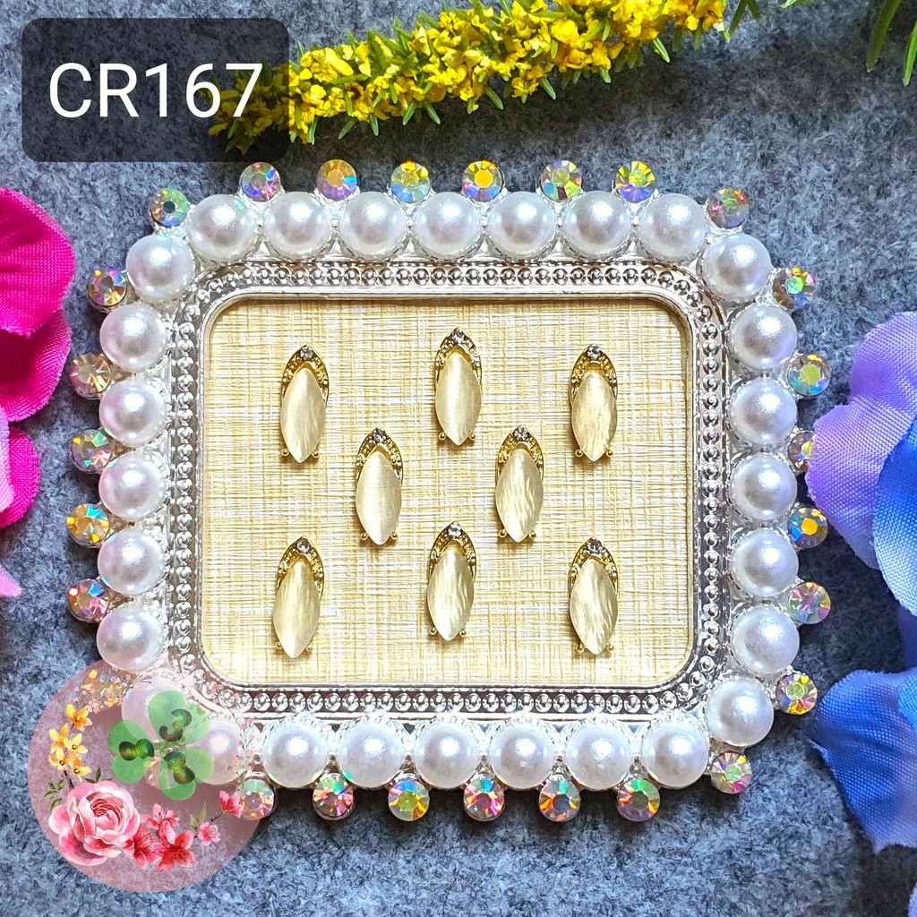 Mã CR167 . Charm kim loại đính đá trang trí móng siêu xinh.