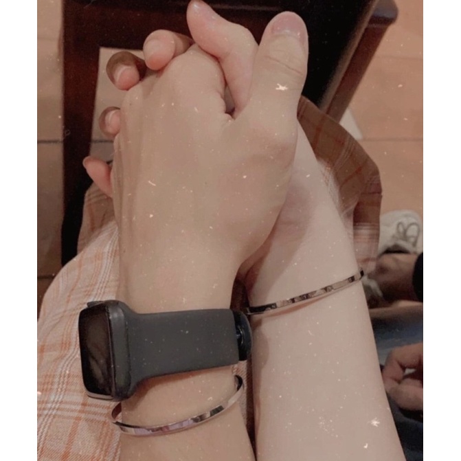 Vòng tay Cuff khắc tên
