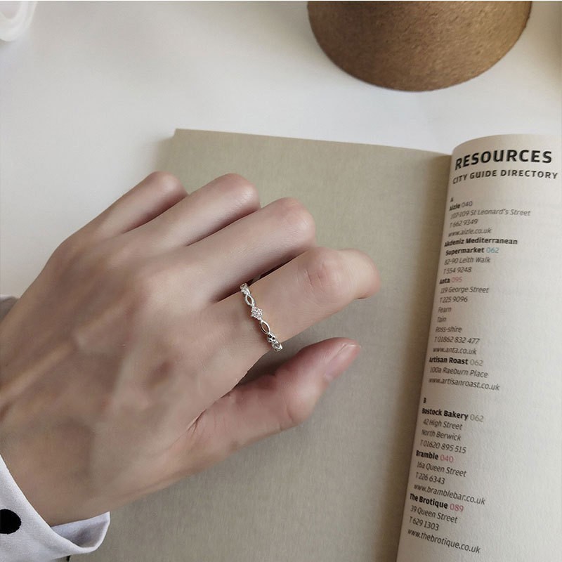 Nhẫn bạc nhẫn nữ bạc s925 hoa đan thoi đính đá pha lê ở giữa Cá jewelry NB95