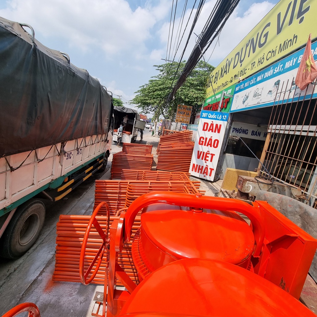 Máy trộn bê tông 250L