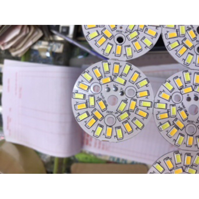 QH-Led miếng 7w 3 mầu dùng chấn lưu