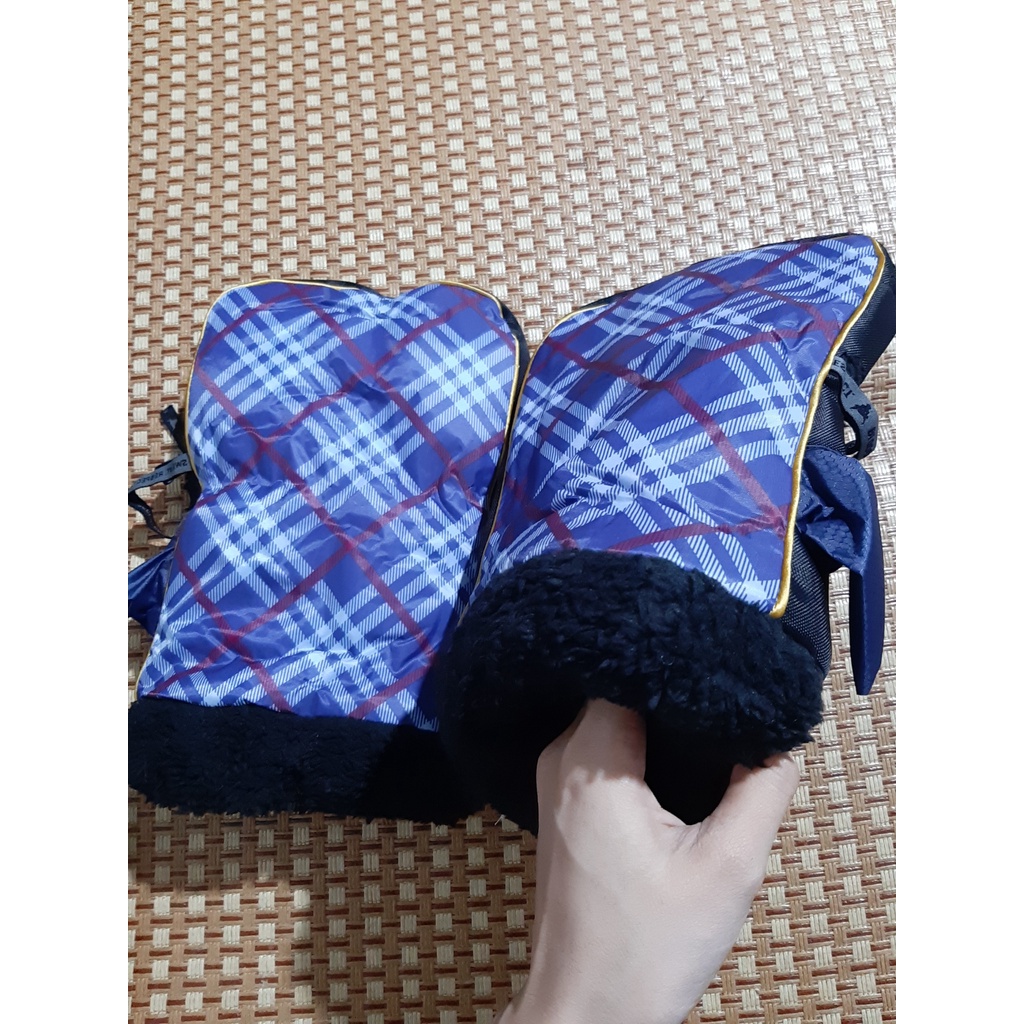 GĂNG TAY MÙA ĐÔNG LẮP ĐẶT CỐ ĐỊNH VÀO XE MÁY DỄ DÀNG, CỠ TO CHO CẢ NAM VÀ NỮ, HỌA TIẾT ĐẸP