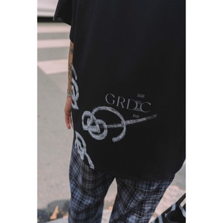 Grimm DC Áo thun tay ngắn Monogram // Đen