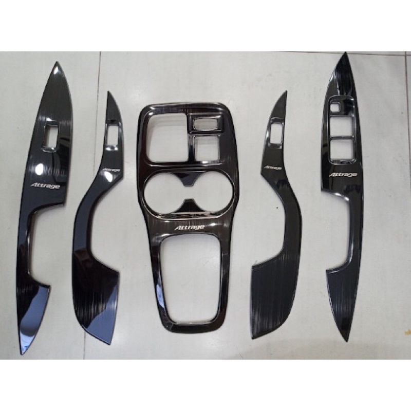 Ốp Nội Thất Xe Mitsu Attrage 2016 2017 2018 2019 2020 Mẫu Titan - Bộ 5 Chi tiết