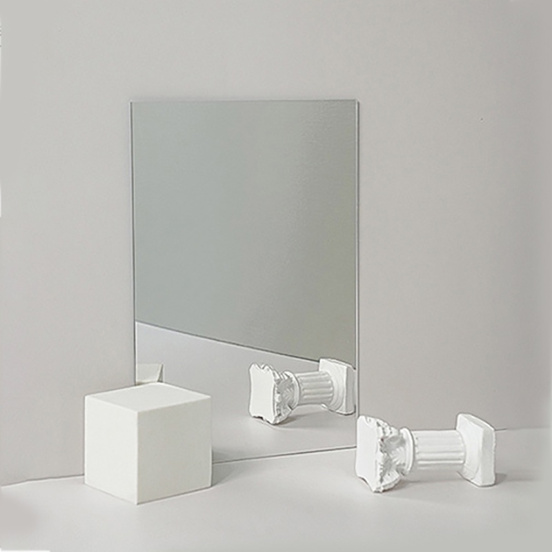 Gương trang điểm bằng acrylic phong cách Hàn Quốc làm đạo cụ chụp ảnh