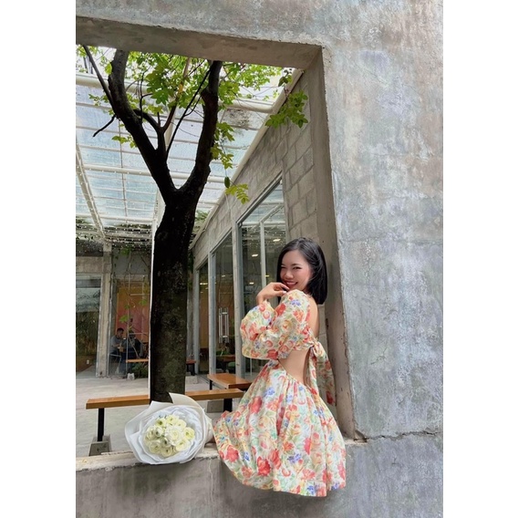 ĐẦM HOA CAM CUT OUT 2 BÊN NƠ LƯNG SAU
