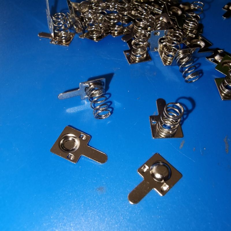Chân Đế gắn pin bằng sắt phụ kiện thay thế cho chân nguồn pin AAA pin (1.2v)