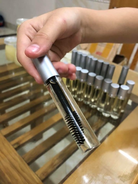 Bán sỉ rẻ nhất. Combo 1 chiếc chuốt mi dầu dừa dài mi | BigBuy360 - bigbuy360.vn