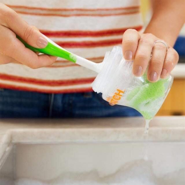 Cọ Bình Sữa Có Mút Muchkin