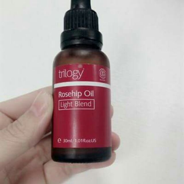 Sale 50% dầu dưỡng da trilogy rosehip certified organic oil, trilogy rosehip light blend, trilogy rosehip antioxidant+