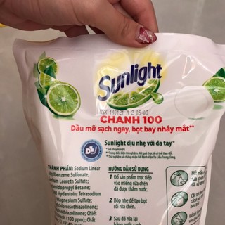 Nước rửa chén SUNLIGHT CHANH 100 bịch 1,3lit