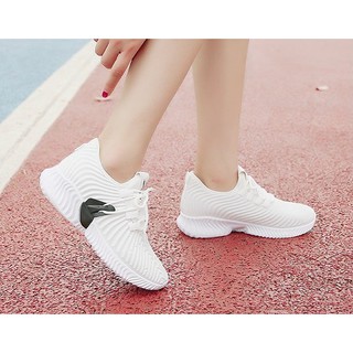 Giày thể thao Alphabounce Wd18