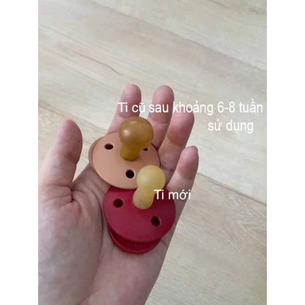 (Tặng kèm hộp đựng)Ti Giả Bibs Colour CAO SU LATEX Đan Mạch Chính Hãng - Ti ngậm cho bé sơ sinh