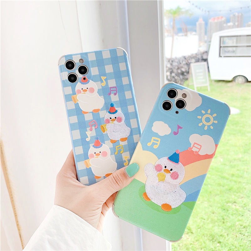 Ốp lưng iphone Rainbow Duck thêu viền chống va đập 5/5s/6/6plus/6s/6splus/7/7plus/8/8plus/x/xs/11/12/pro/max/plus/promax